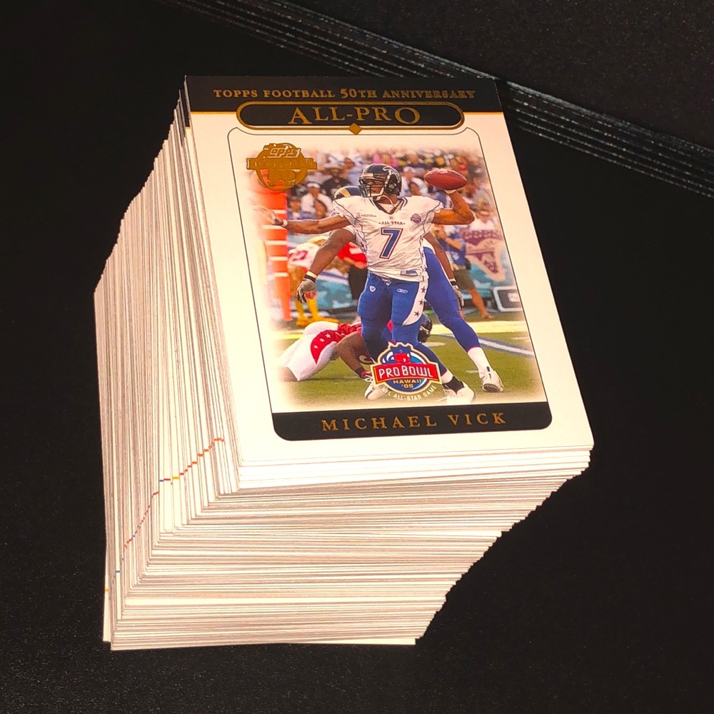 2005 Topps Football Card Lot - Partial set of 150+